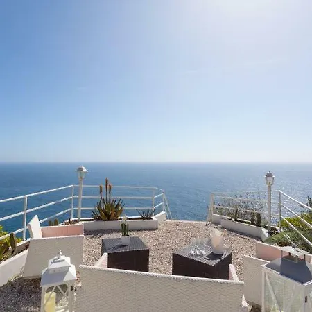 Villa Sleeps 6 Air Con Praiano