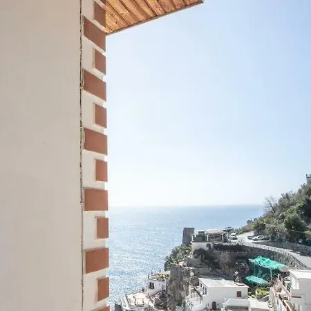 Sleeps 6 Air Con Villa