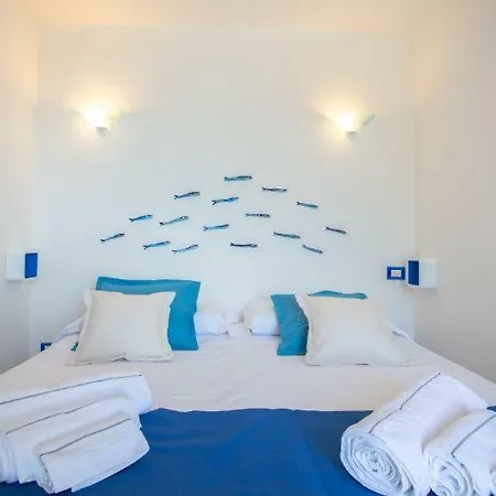 Sleeps 6 Air Con Villa