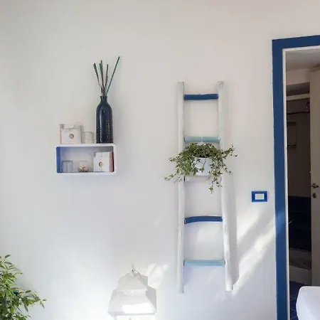 Sleeps 6 Air Con Praiano